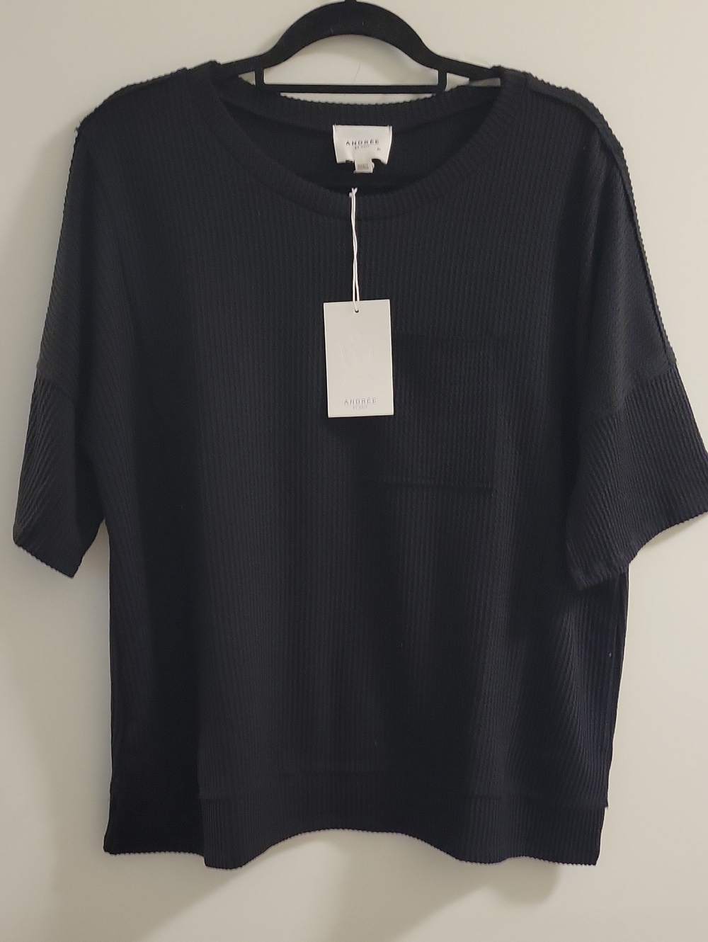 Andre By Unit Knit  Black Ribbed Short-Sleeve Shirt Size Medium